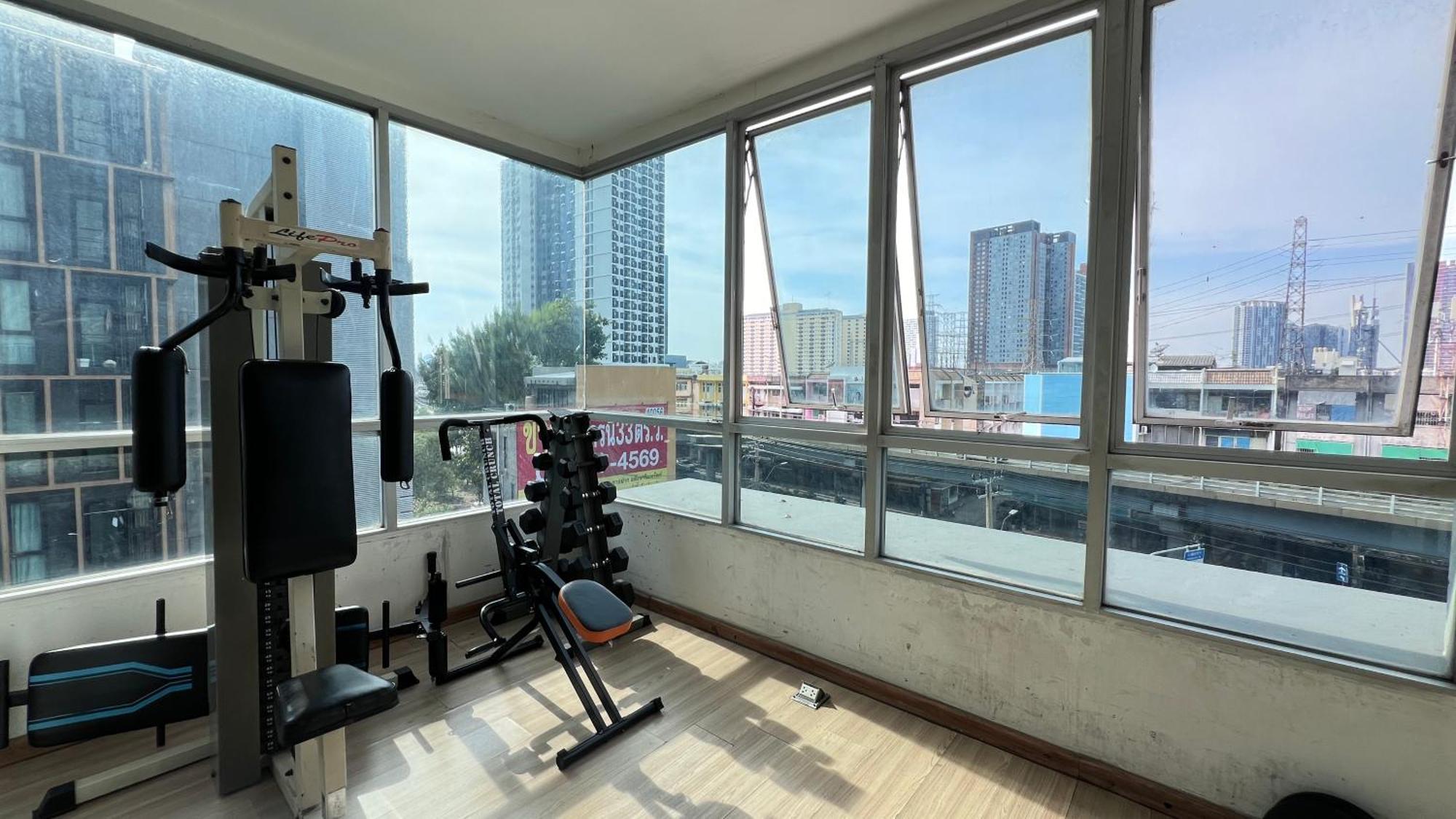 Lucky Journey Rama9 Apartment