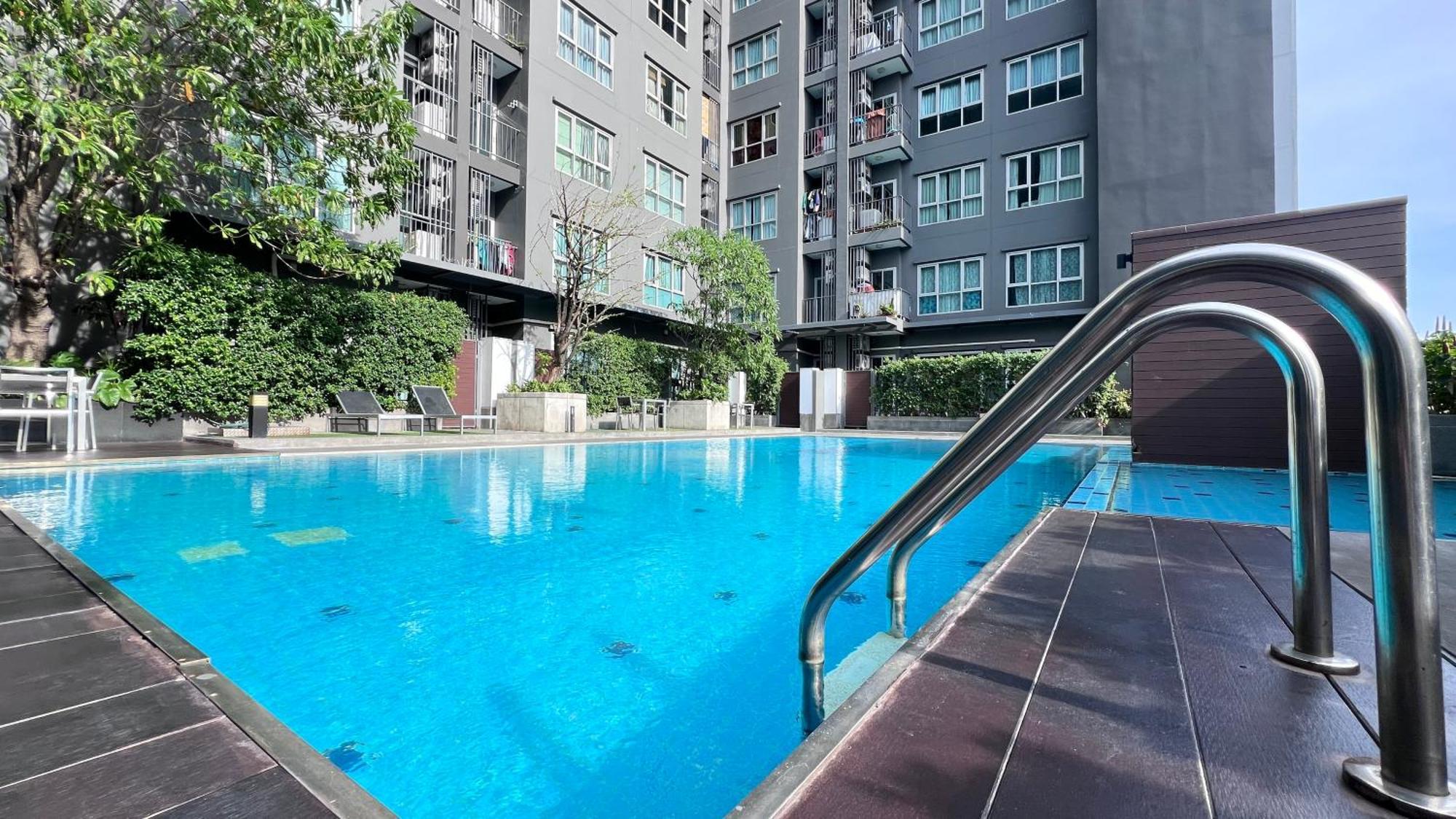 Lucky Journey Rama9 Apartment