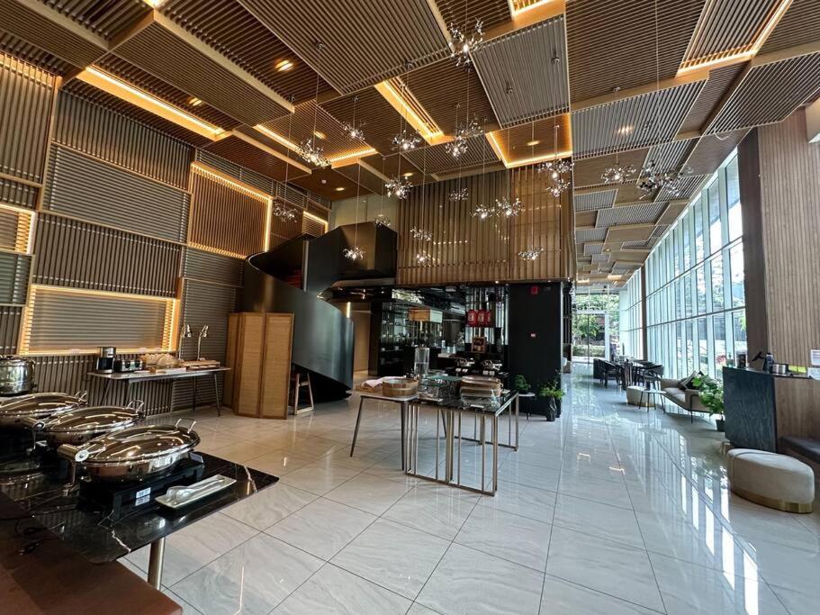 Siamese Exclusive Sukhumvit 42 One Bedroom High Floor Pangsapuri Bangkok