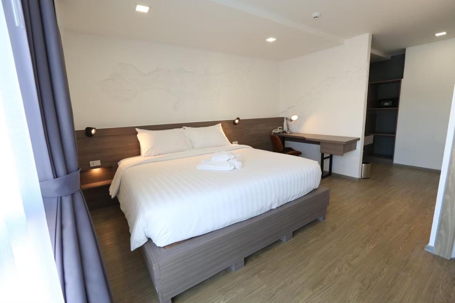 Hotel U42 3*