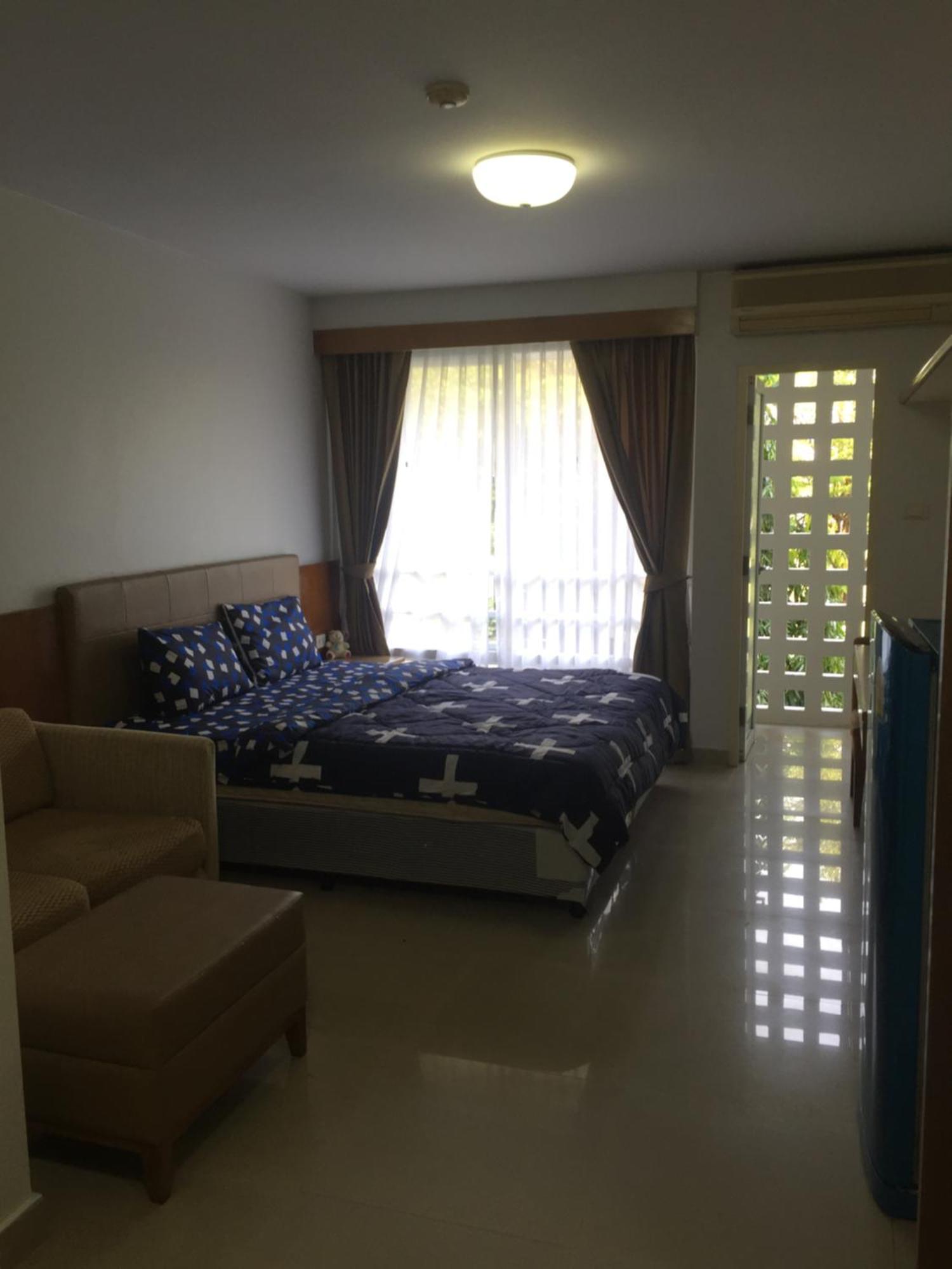 Holiday home Savi Premium Near Bkkpiyavet Hospital Near Famous Pubs