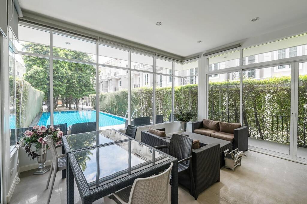 Miq_home404/asok Bts/resort Pool/10pax/1000mbwifi Biệt thự Bangkok