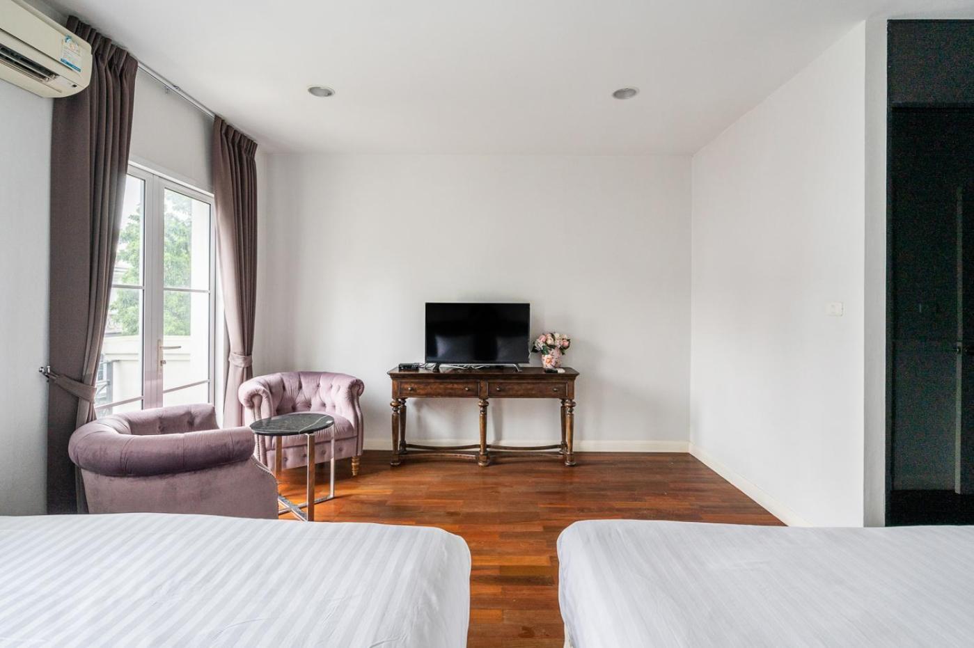 Biệt thự Miq_home404/asok Bts/resort Pool/10pax/1000mbwifi Bangkok