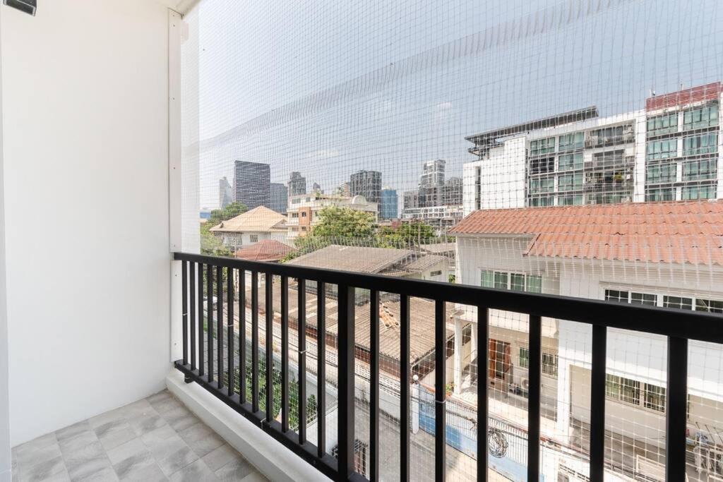 Miq Ekkamai3_pool Villa_3br House Vila Bangkok