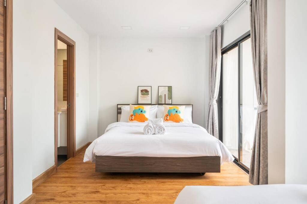 Miq Ekkamai3_pool Villa_3br House Vila Bangkok