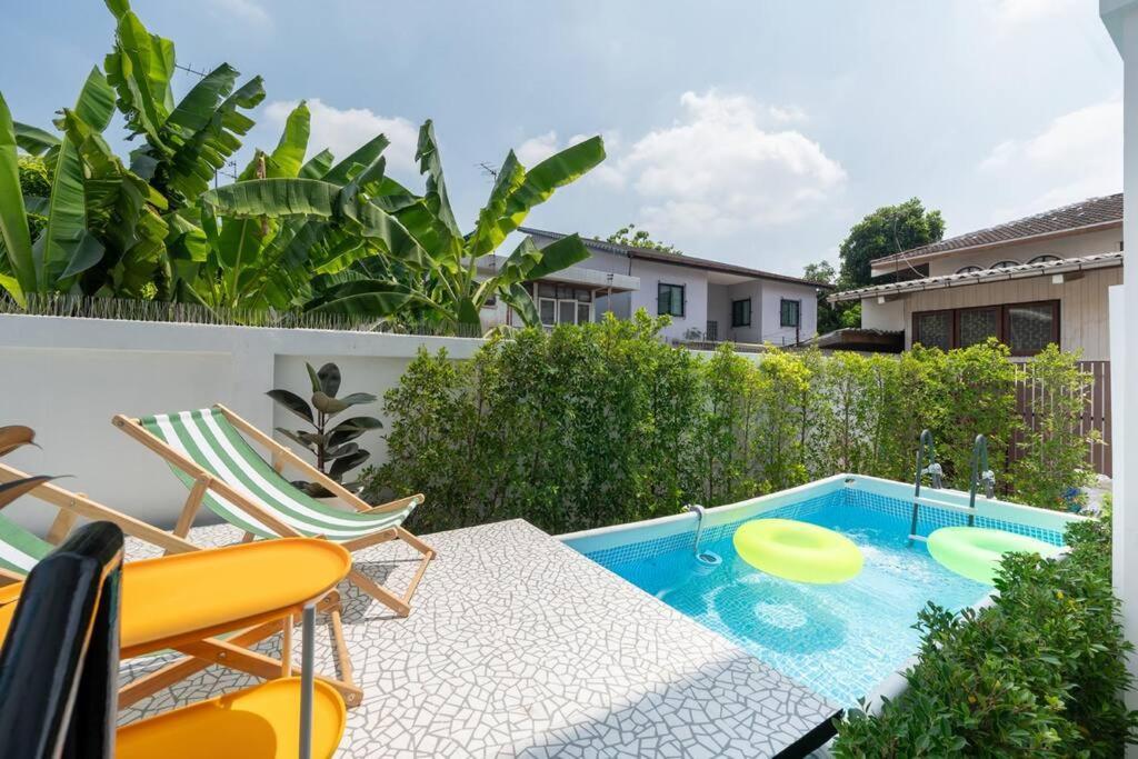 Vila Miq Ekkamai3_pool Villa_3br House Bangkok