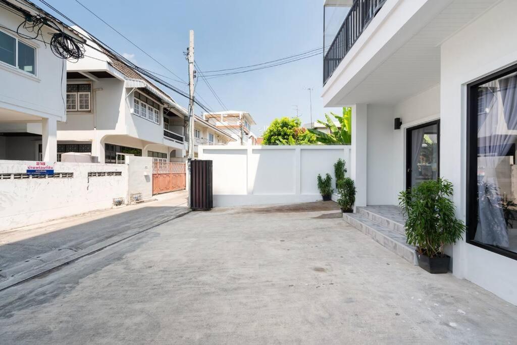 Vila Miq Ekkamai3_pool Villa_3br House *