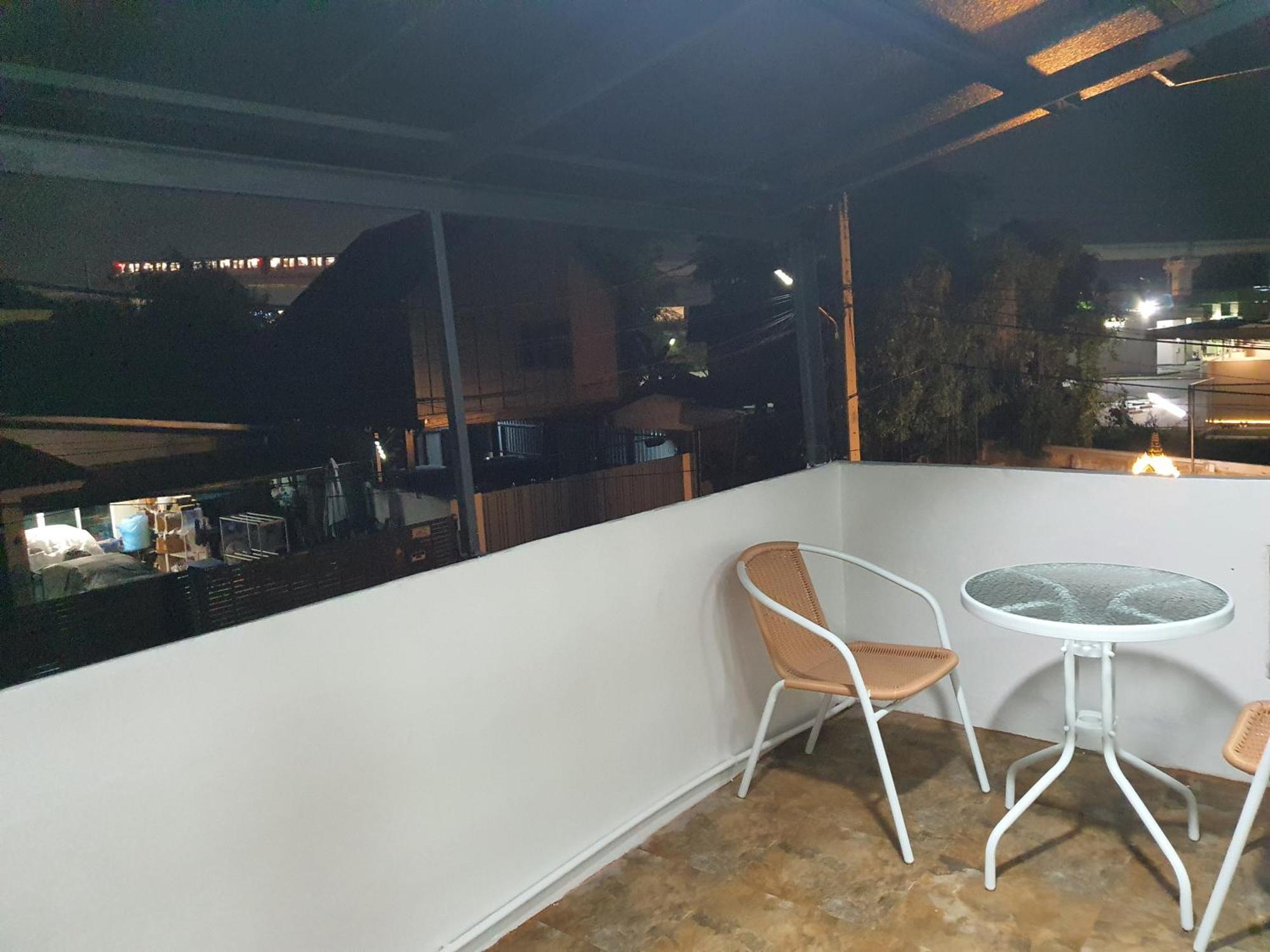 Campo de férias 3 Bedroom Cozy Skytrain View Bkk *