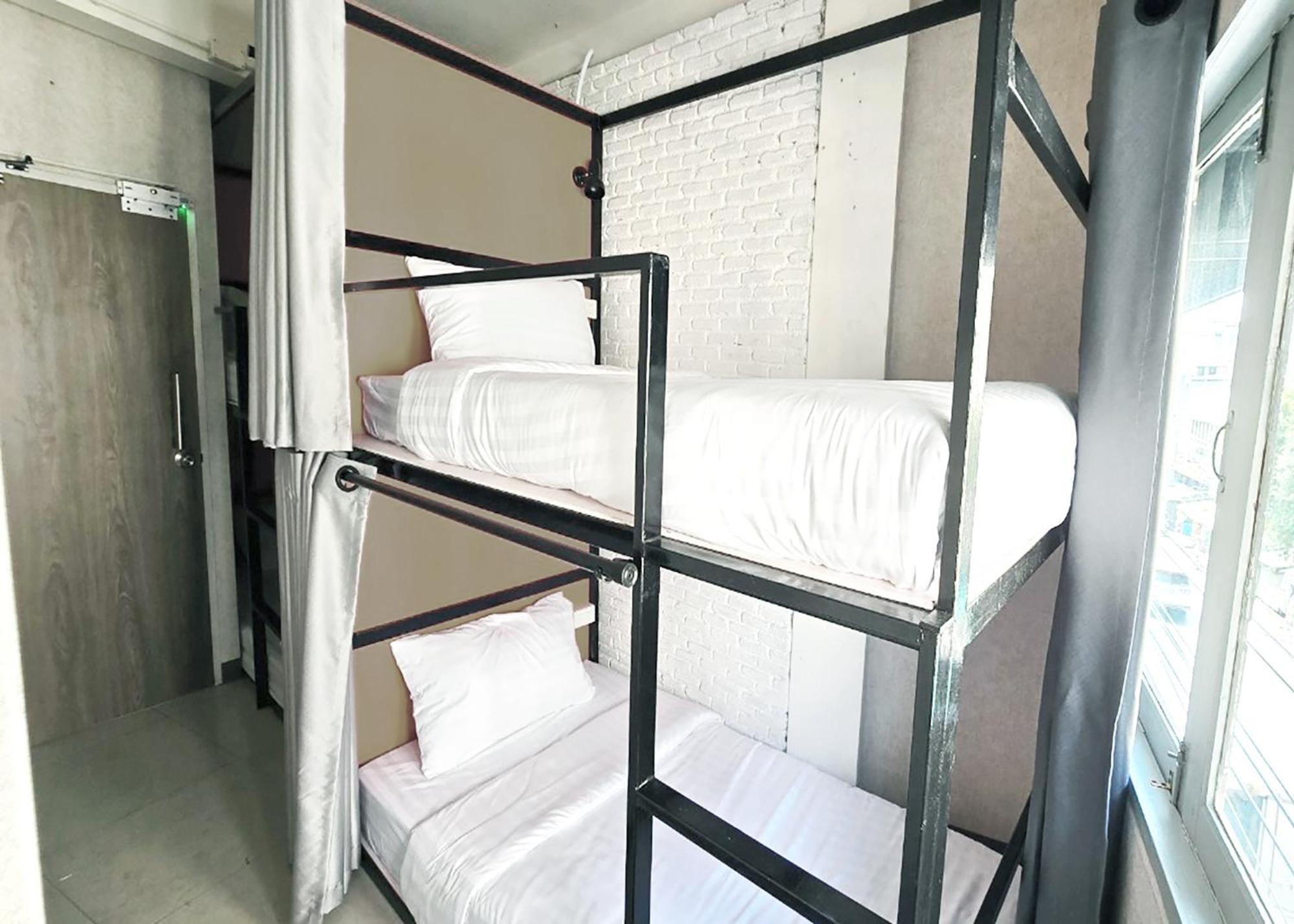 Nappark @khao San Hostel Bangkok