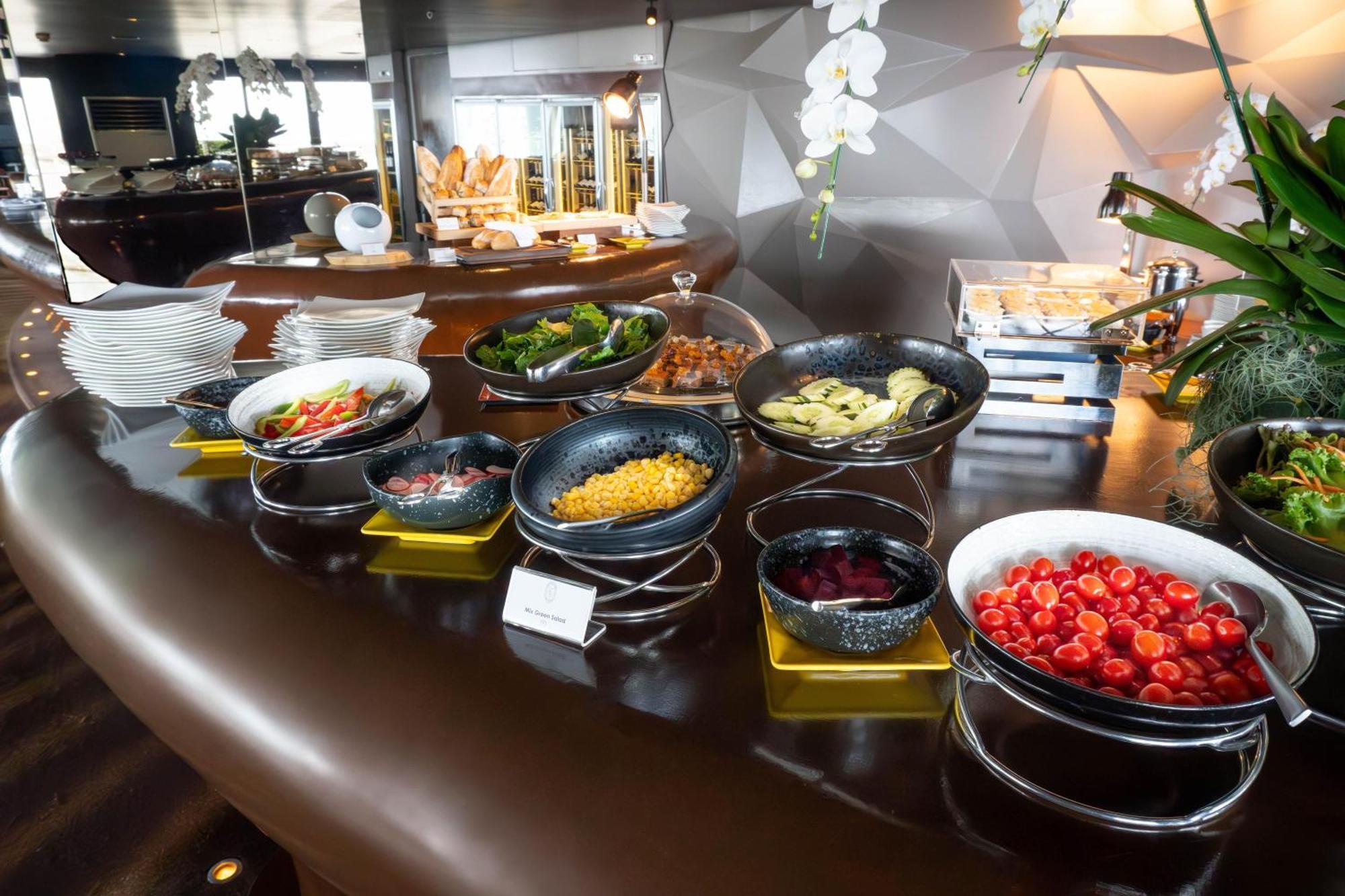 Hotel Tower Club At Lebua 5*
