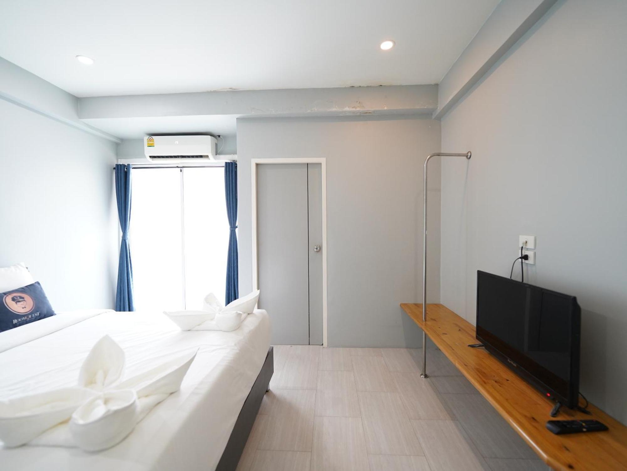 Roomquest Don Mueang Airport Khách sạn