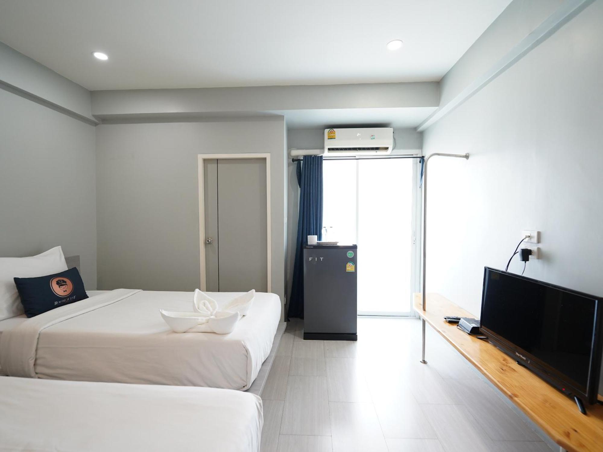 Roomquest Don Mueang Airport Khách sạn
