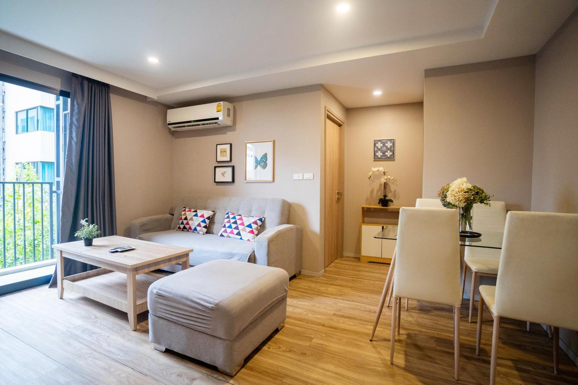 Appartement 沙吞blossom Sathon精品公寓 *