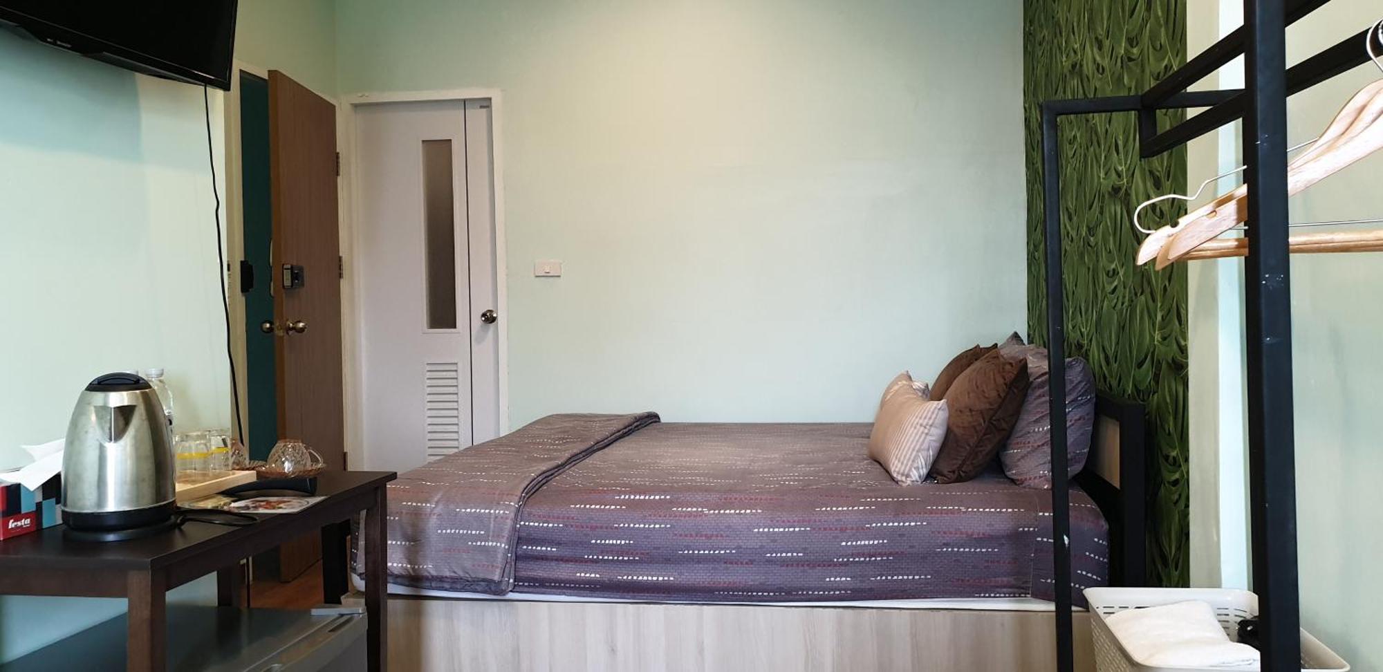 Hostal Nature Village Bangkok