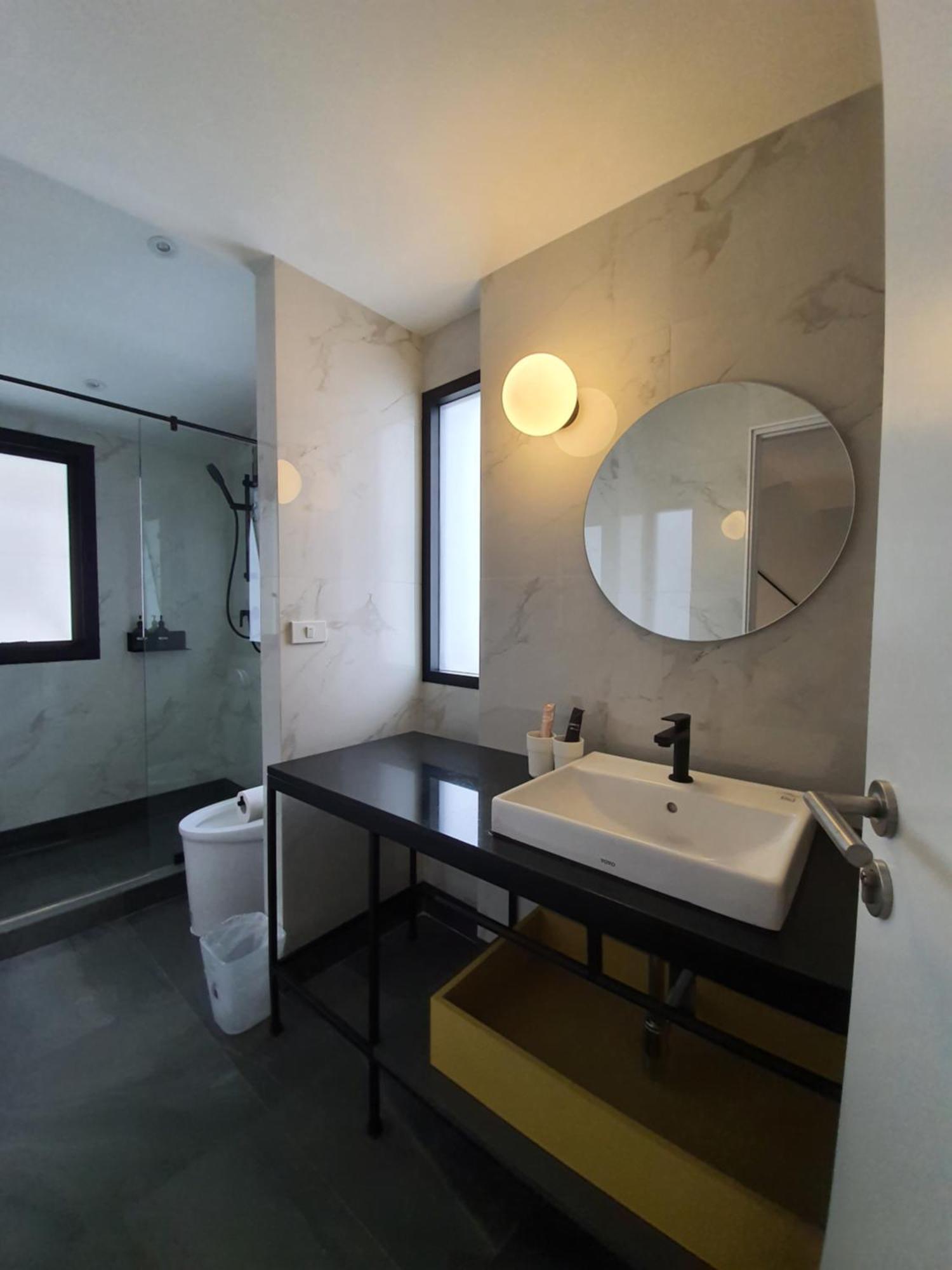 Tempat Tidur & Sarapan Roompini Bangkok