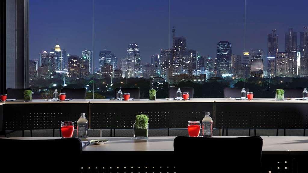 Hotel So/ *