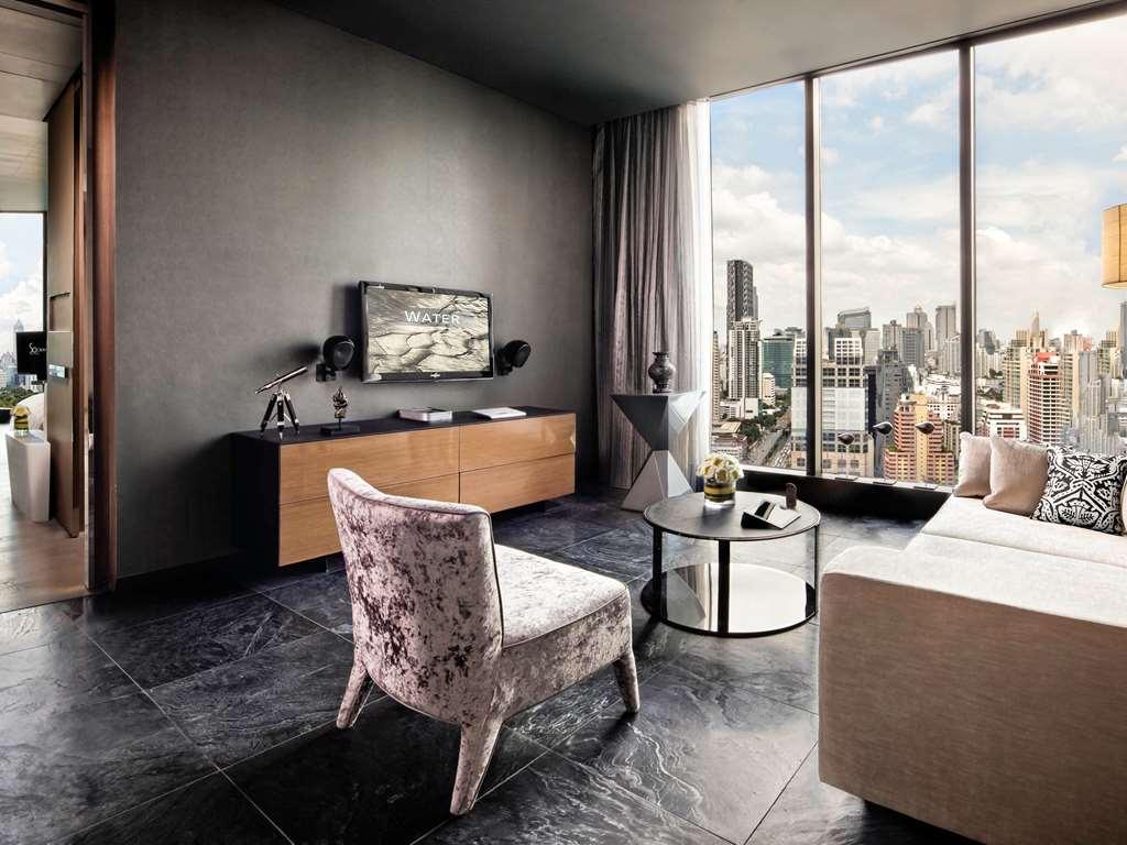 Hotel So/ *