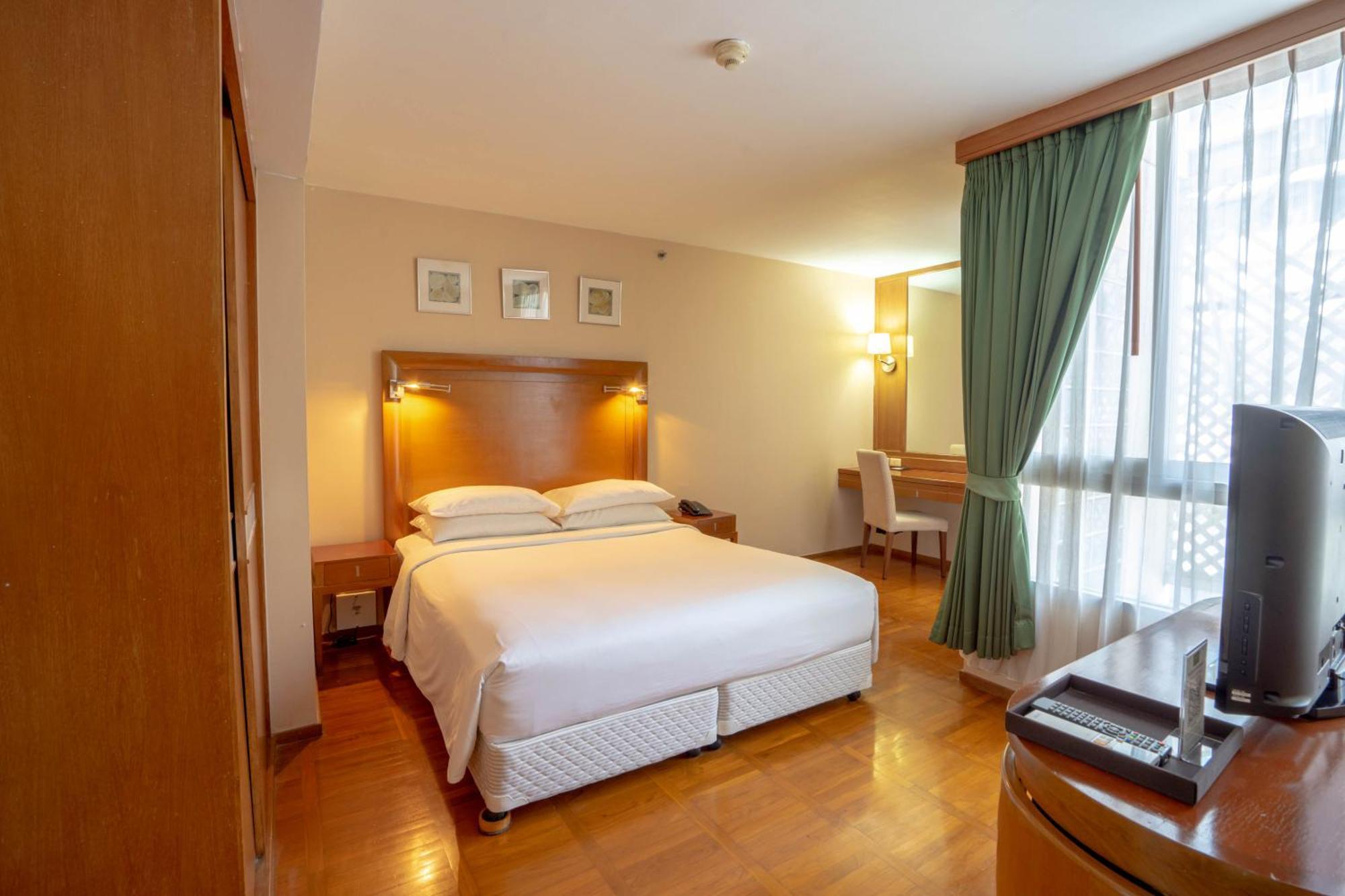 At Ease Saladaeng By Aetas Hotell 4*