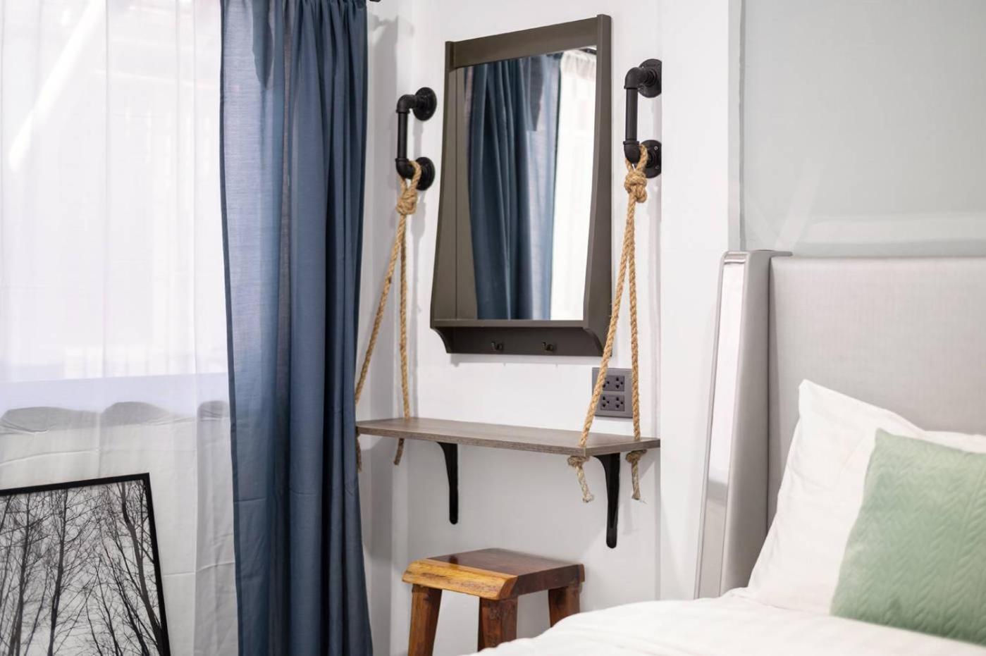 Cozy House Chatuchak Market, 12pp *