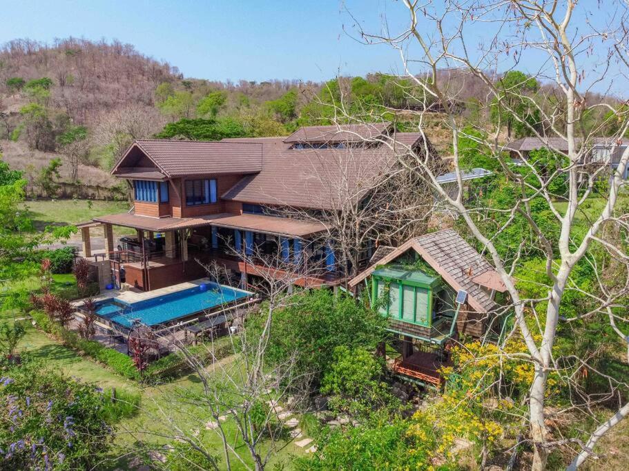 Holiday home Naralin Khao Yai Mountain View Pool