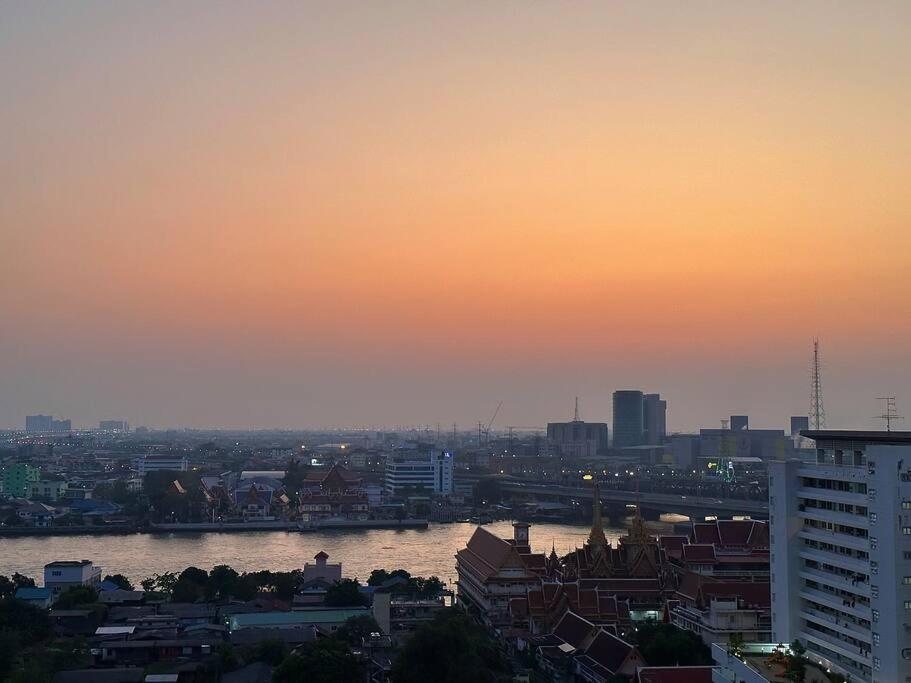 River View New Fast Internet Near Mrt