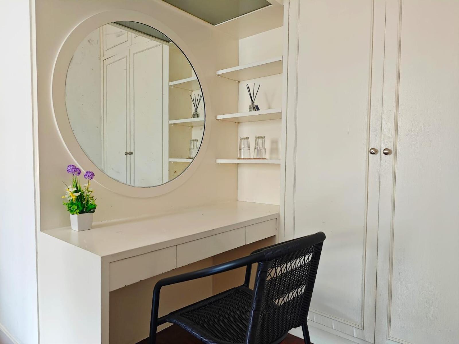 Homey And Cafe By Hematoa Guest house