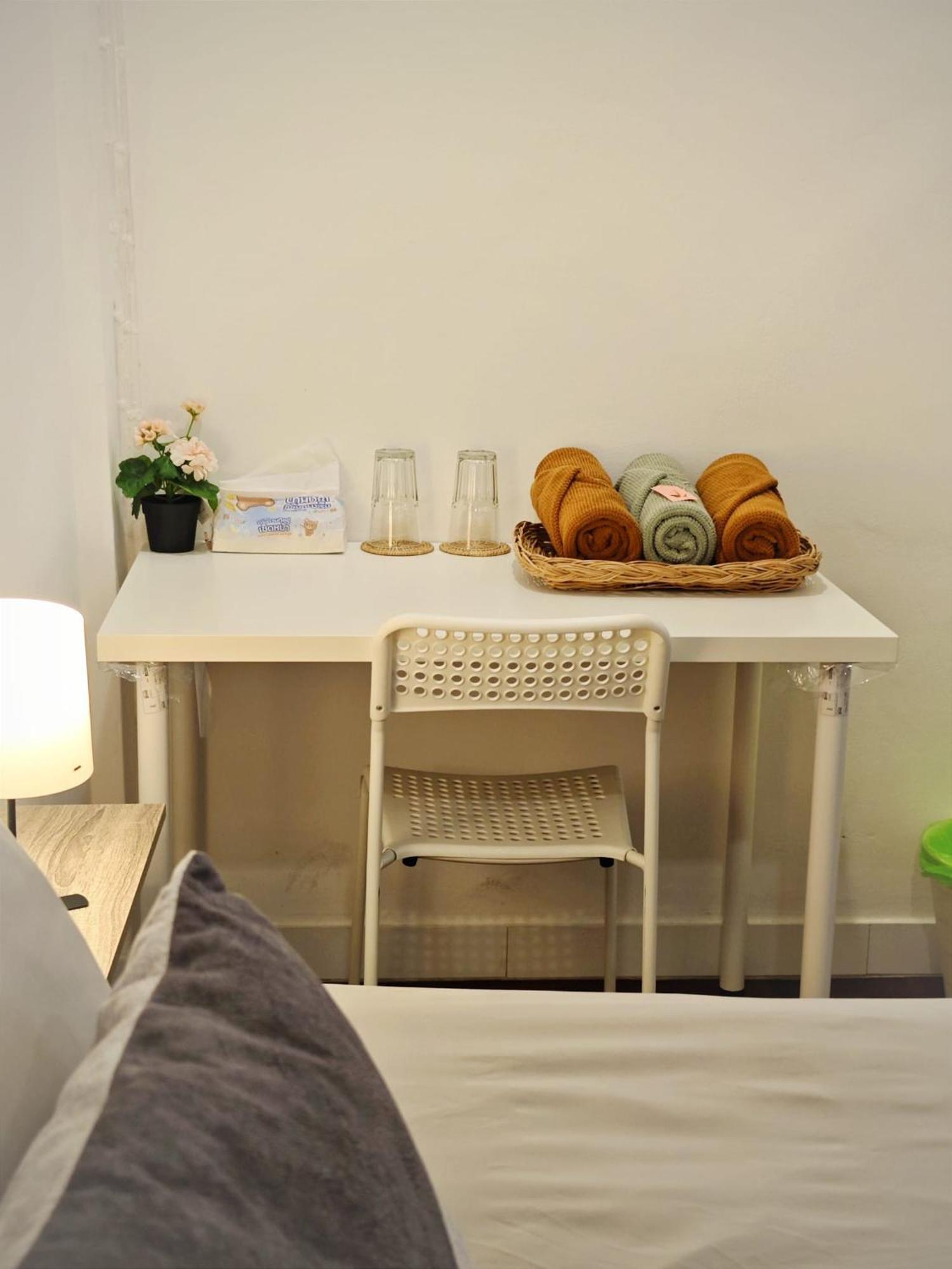 Homey And Cafe By Hematoa Guest house Bangkok