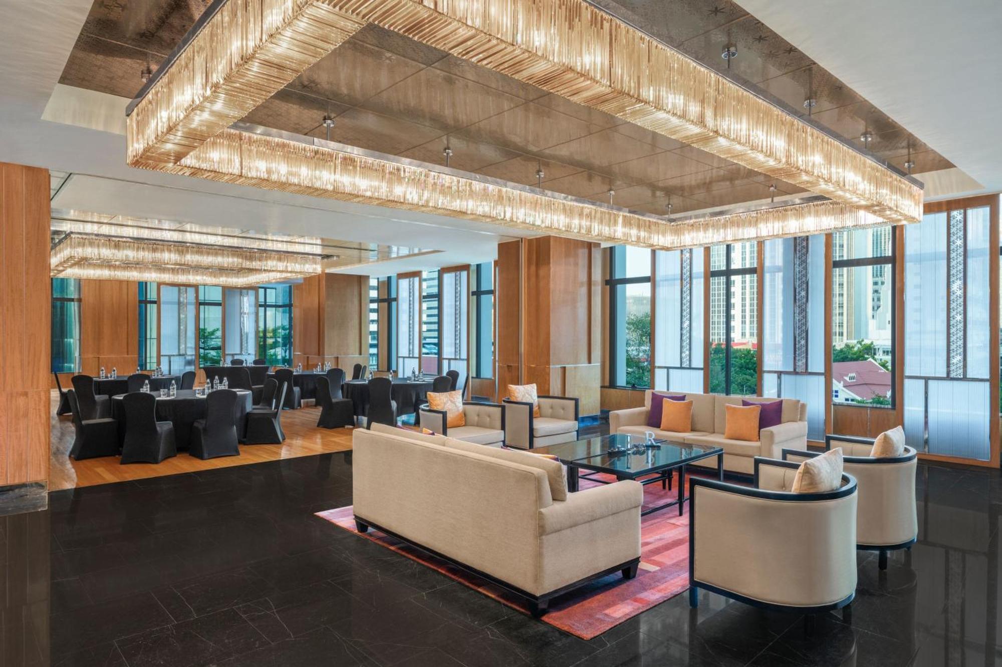 Hotel Renaissance Ratchaprasong - Sha Extra 5*