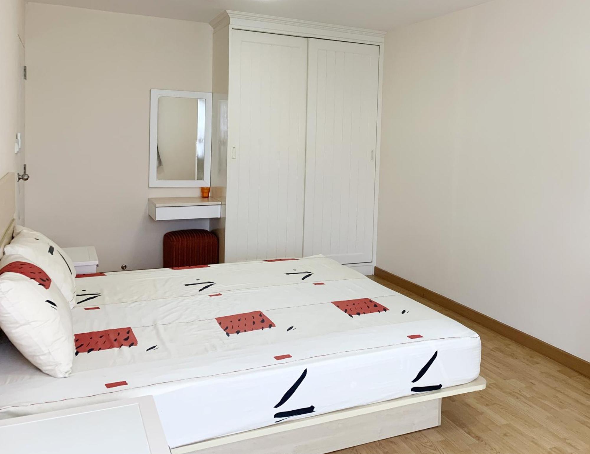 Appartement Charming Resident At Ekkamai From Unit Up To 2 Bedroom *