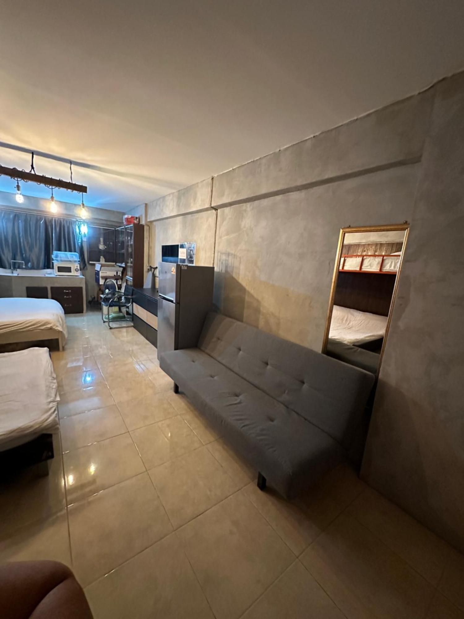 Renovated Loft Style Apartment *