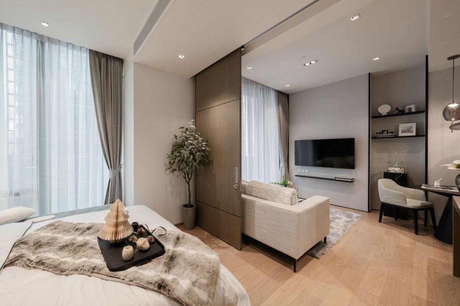 Ultra Luxury Large High Floor Nana Asok Bts Mrt Apartment