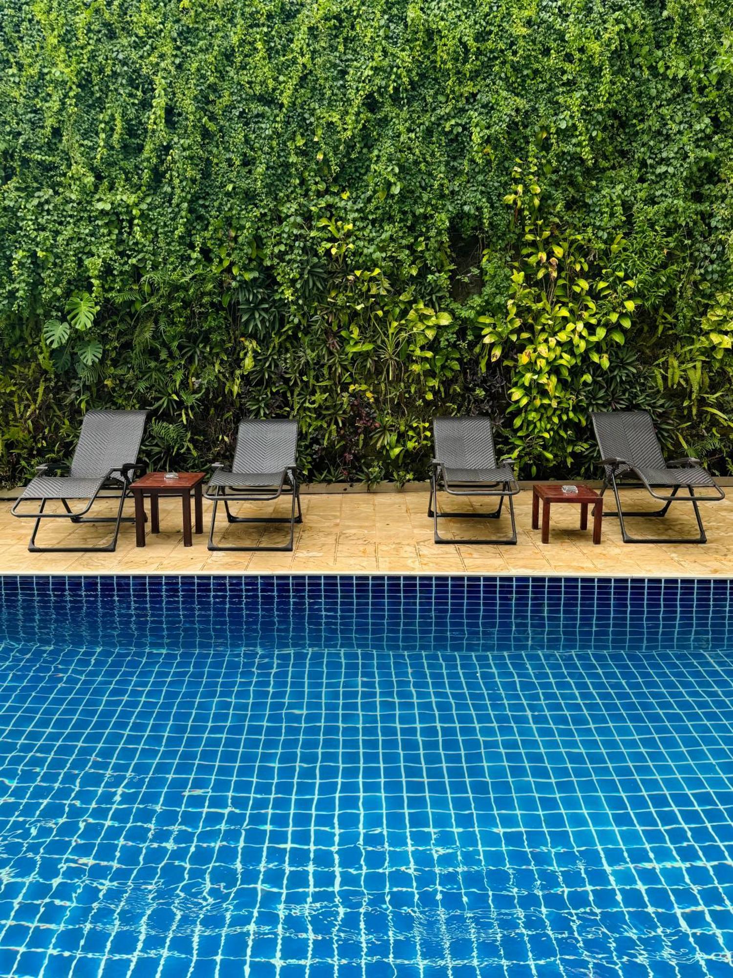 Hotel Dinsomon