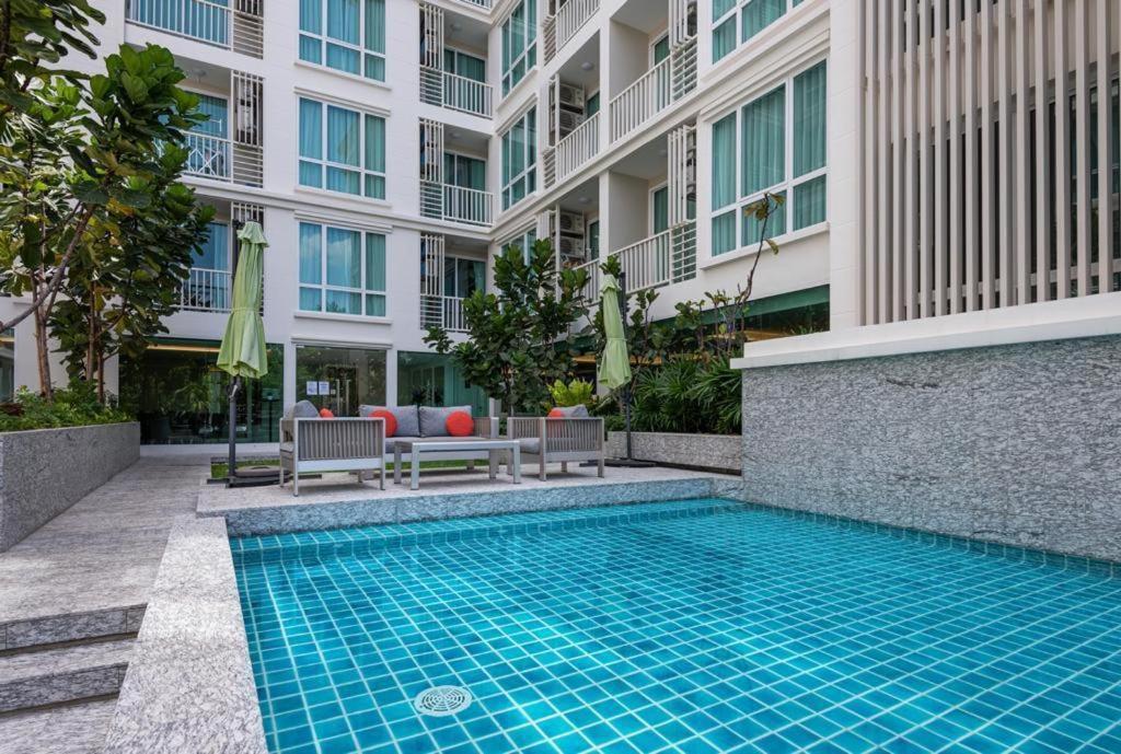 Apartment Ekkamai Bangkok