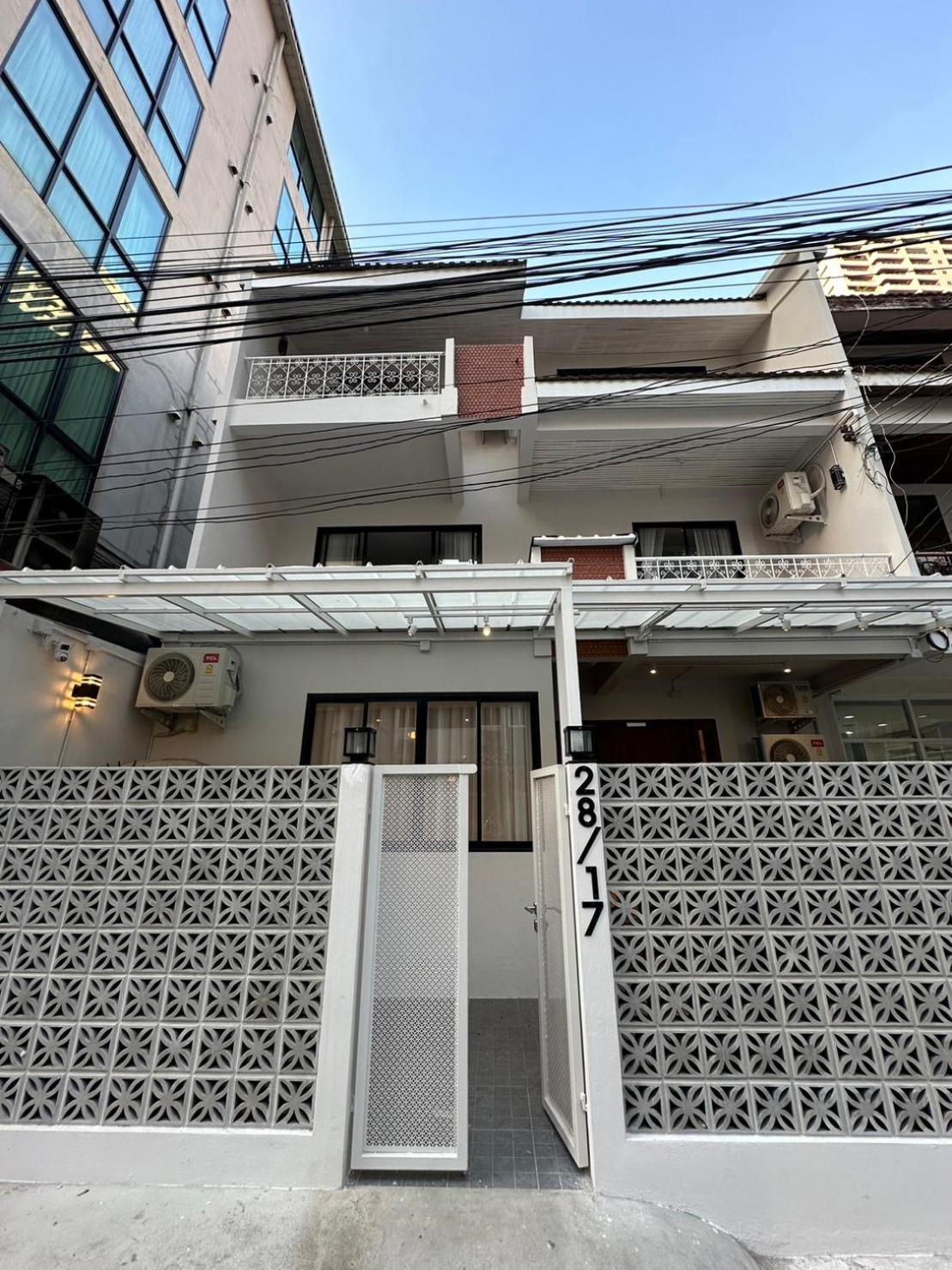 Bunya House Near Bts Asok, Terminal21 Private&cozy Nhà nghỉ Bangkok