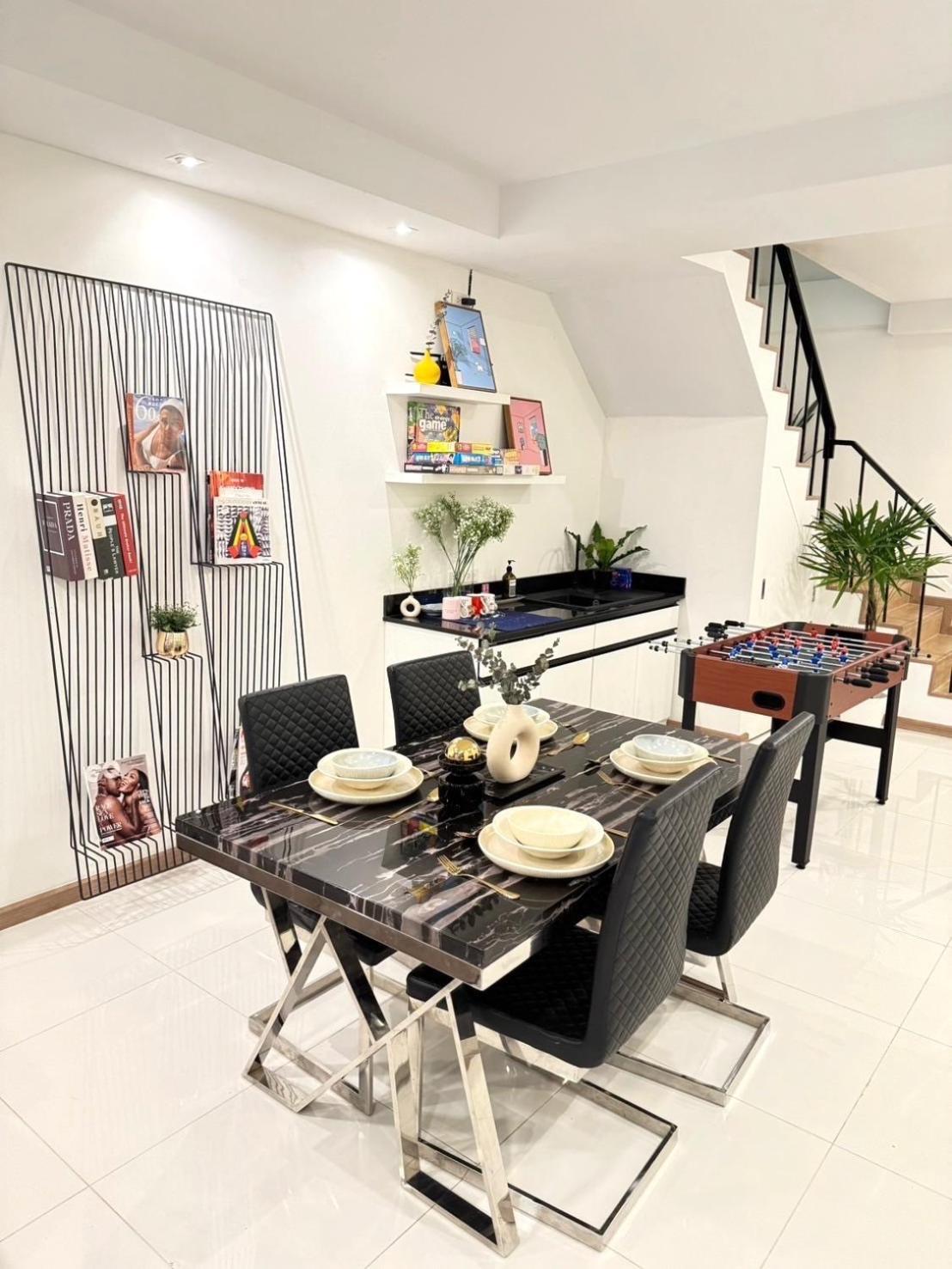 4beds 4baths New Renovated Entire House Bts Ekkamai * Bangkok