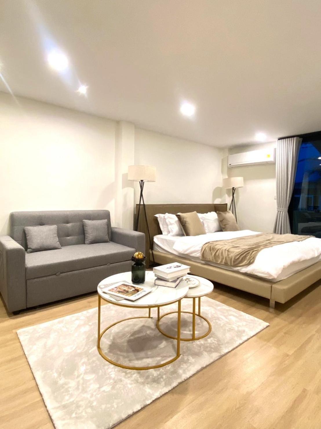 Holiday home 4beds 4baths New Renovated Entire House Bts Ekkamai