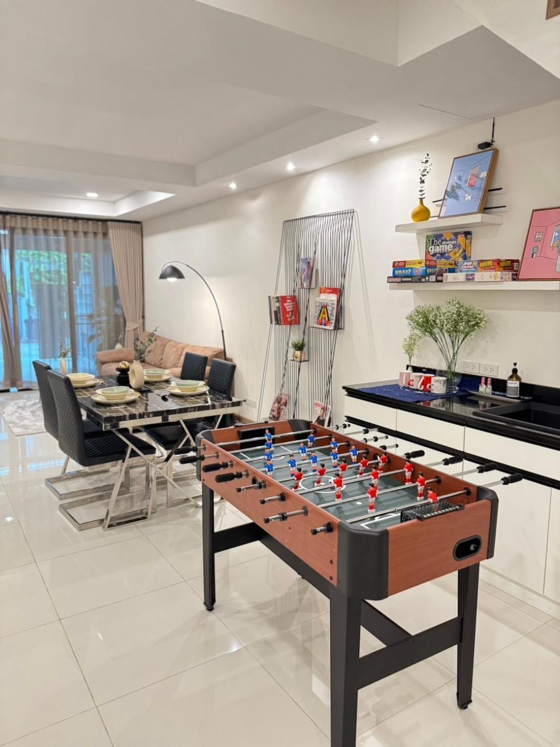 Holiday home 4beds 4baths New Renovated Entire House Bts Ekkamai *