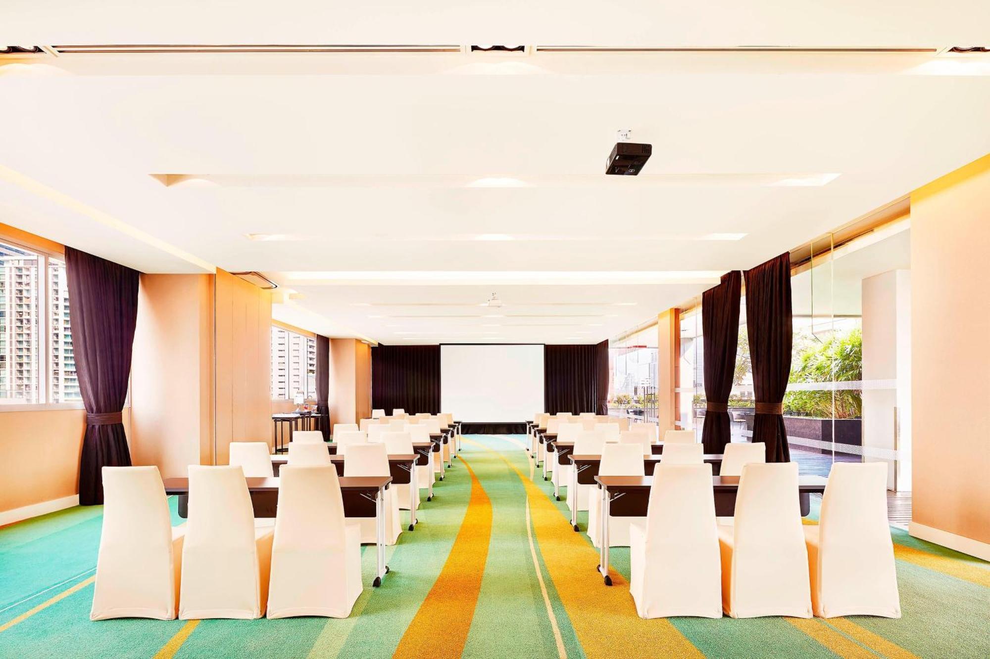 Four Points By Sheraton Bangkok, Sukhumvit 15 Hotell