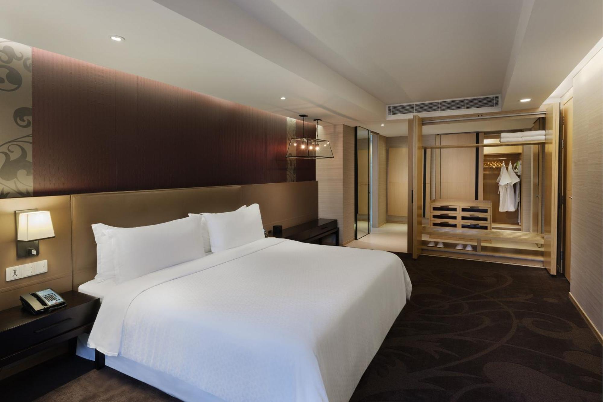 Four Points By Sheraton Bangkok, Sukhumvit 15 Hotell 4*