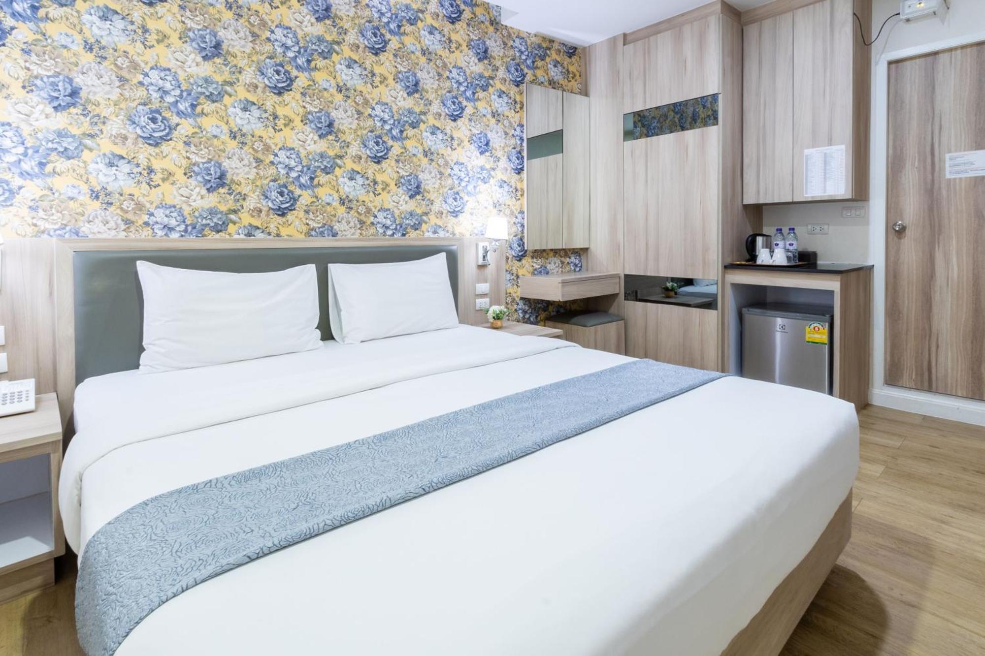 Leela Orchid 3*