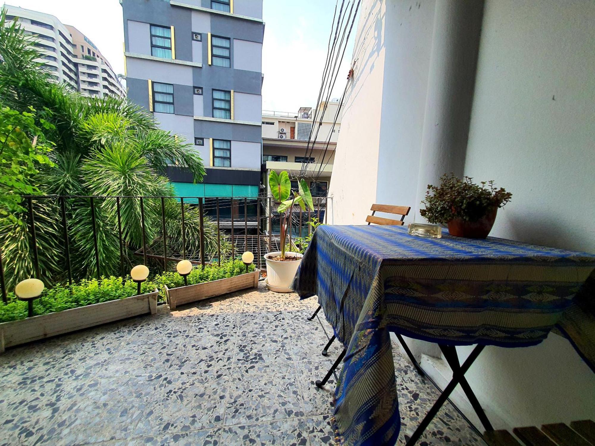 Home16 Sukhumvit16 Hostel *