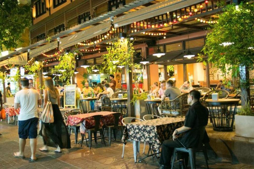 Hostel The Street