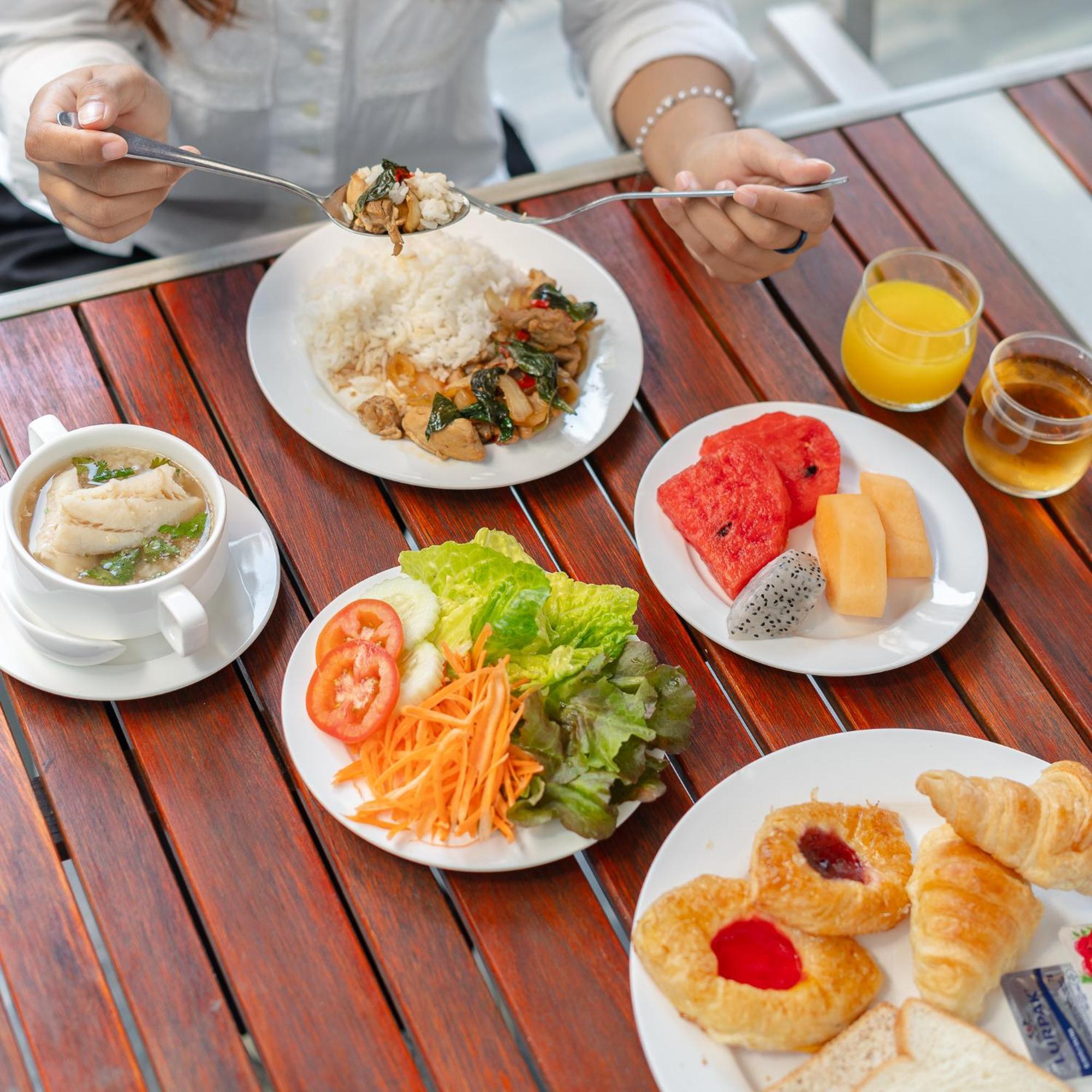 Hotell Vib Western Sanam Pao 3*