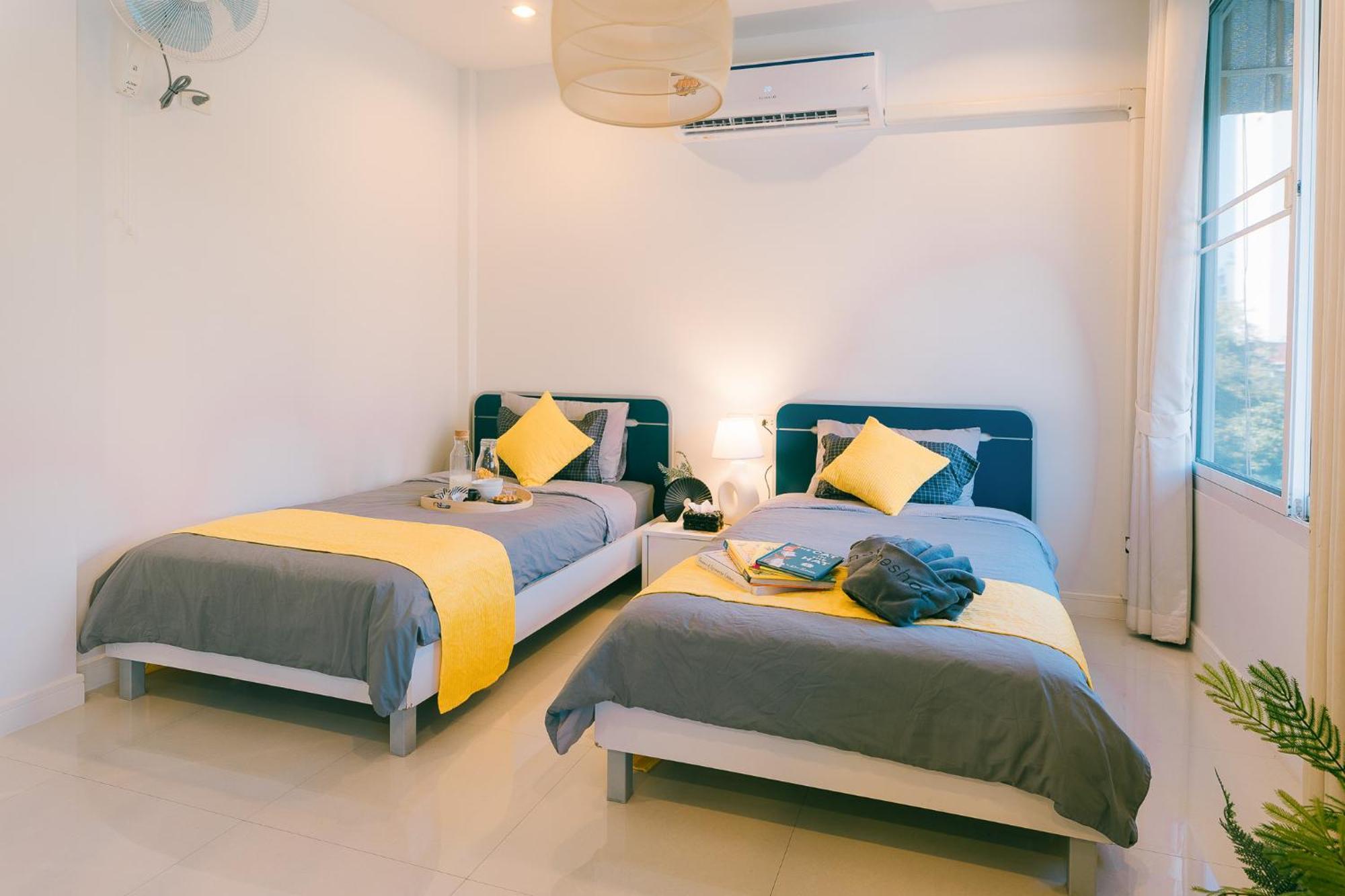 Huge House Mid Of Phromphong Sukhumvit39 4suite Bedrooms/kitchen/wifi Villa Bangkok