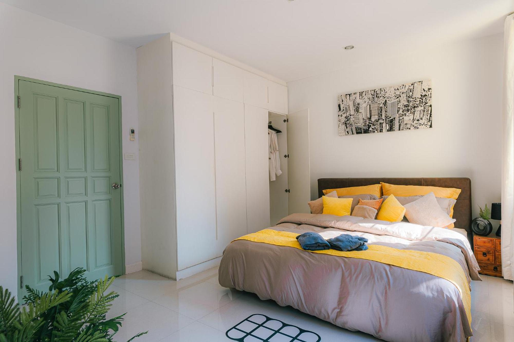 Huge House Mid Of Phromphong Sukhumvit39 4suite Bedrooms/kitchen/wifi * Bangkok