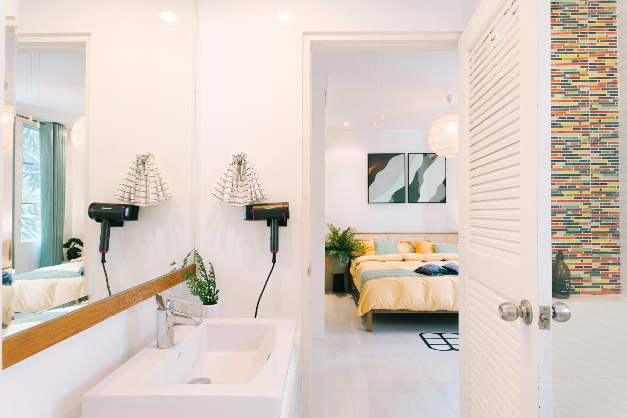Villa Huge House Mid Of Phromphong Sukhumvit39 4suite Bedrooms/kitchen/wifi *
