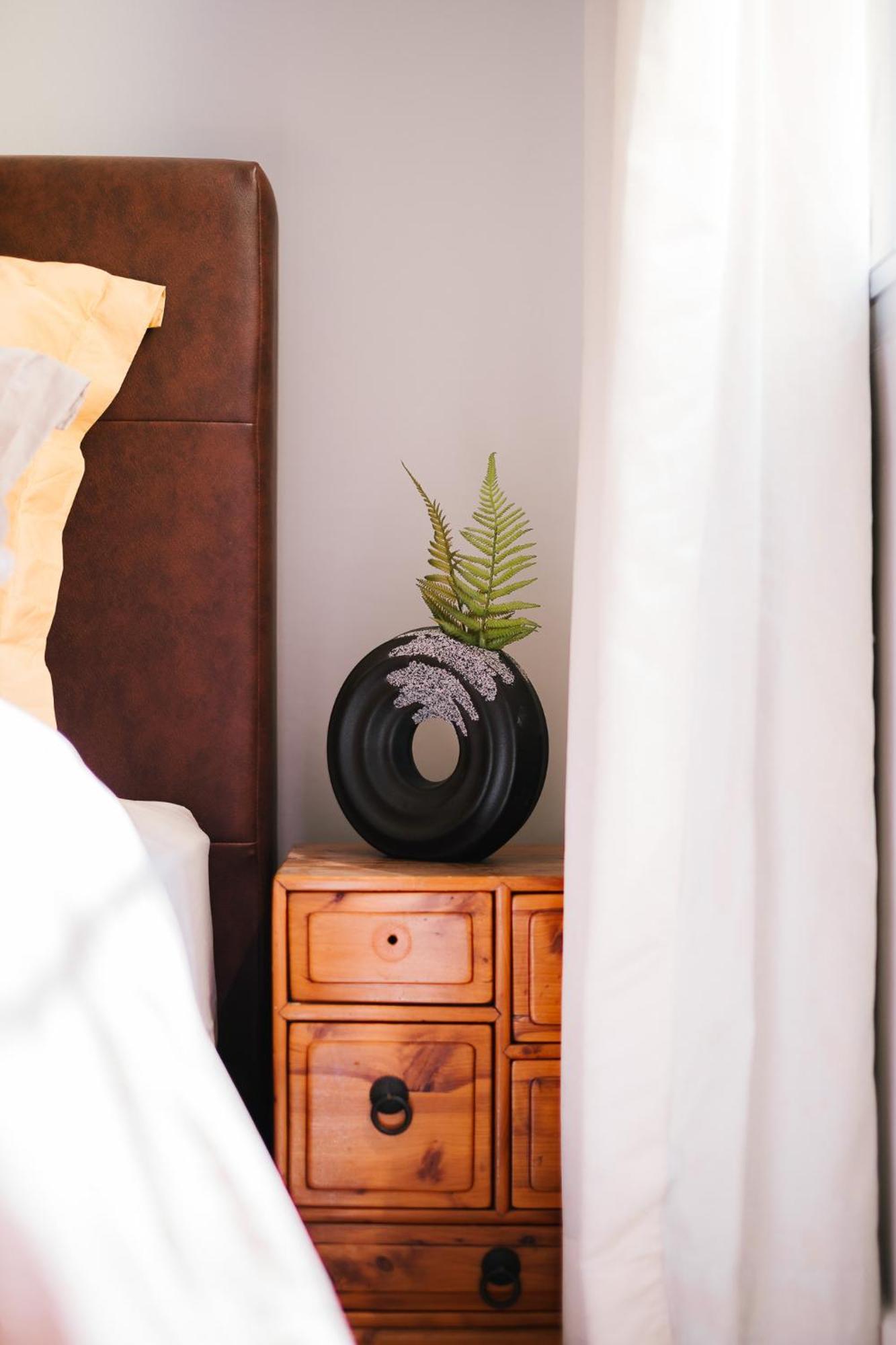 Huge House Mid Of Phromphong Sukhumvit39 4suite Bedrooms/kitchen/wifi Villa Bangkok
