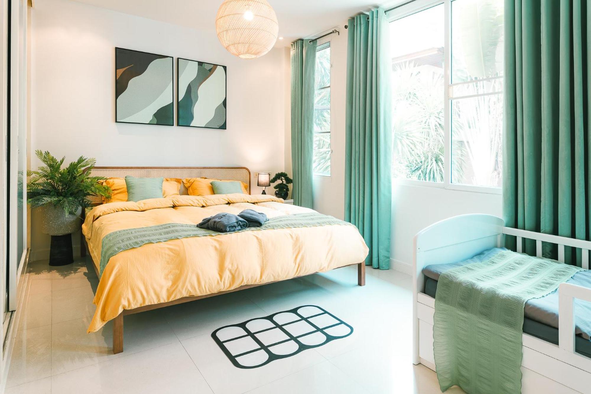Villa Huge House Mid Of Phromphong Sukhumvit39 4suite Bedrooms/kitchen/wifi