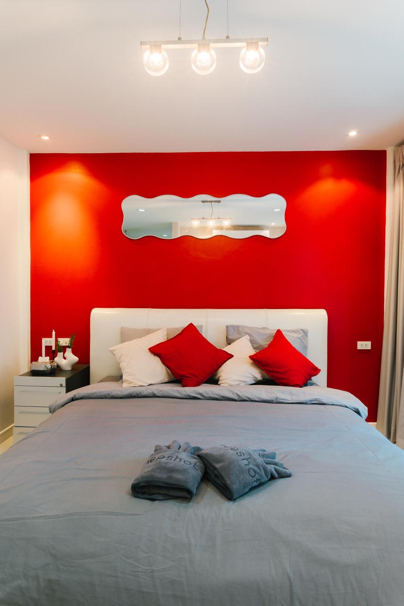 Huge House Mid Of Phromphong Sukhumvit39 4suite Bedrooms/kitchen/wifi Villa *