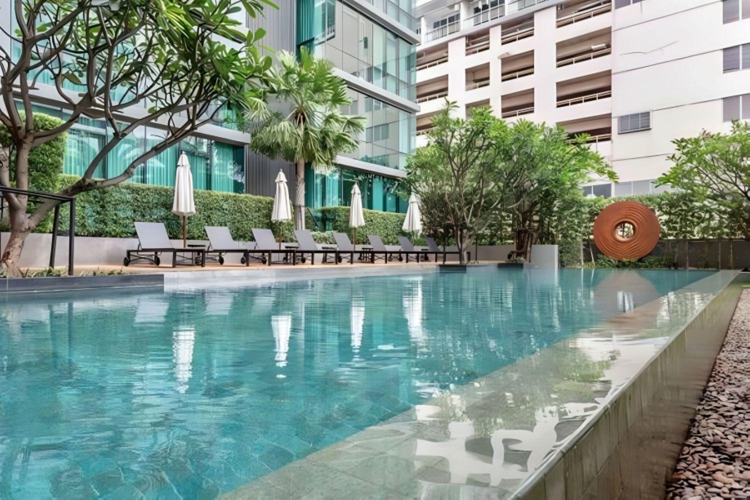 Wonderful Beautiful Peaceful 1 Bed Asoke Bts Mrt Central Sukhumvit *